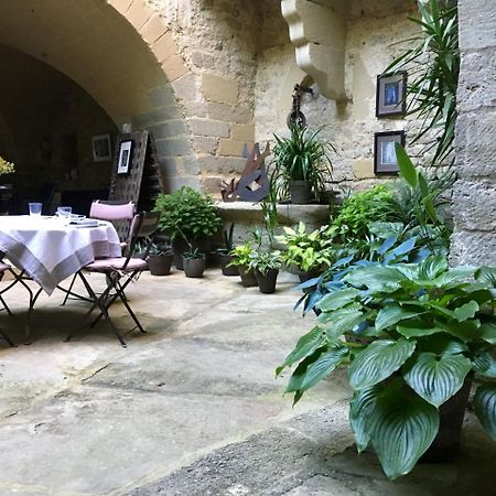 Monte Arena Bed & Breakfast Montaren-et-Saint-Mediers Bagian luar foto