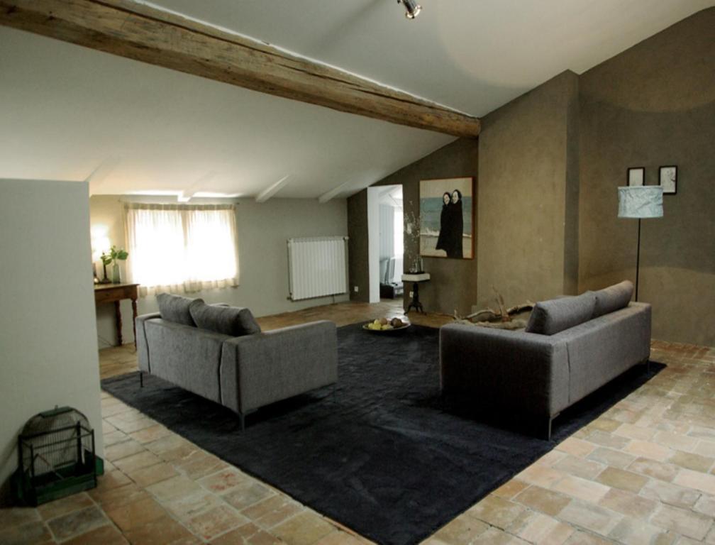 Monte Arena Bed & Breakfast Montaren-et-Saint-Mediers Bagian luar foto