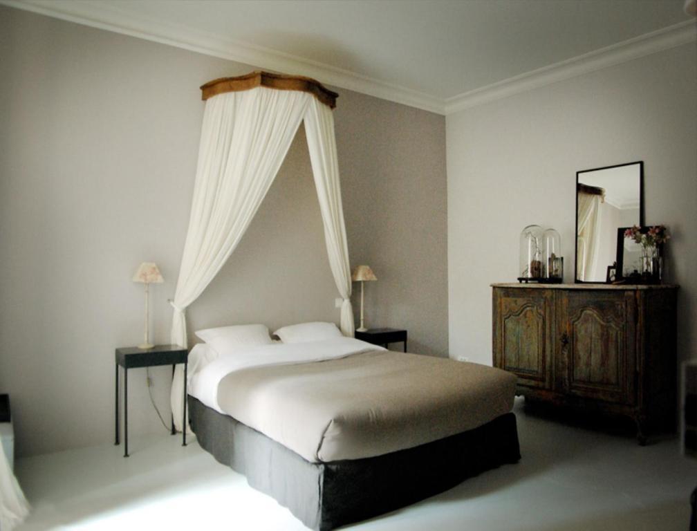 Monte Arena Bed & Breakfast Montaren-et-Saint-Mediers Bagian luar foto