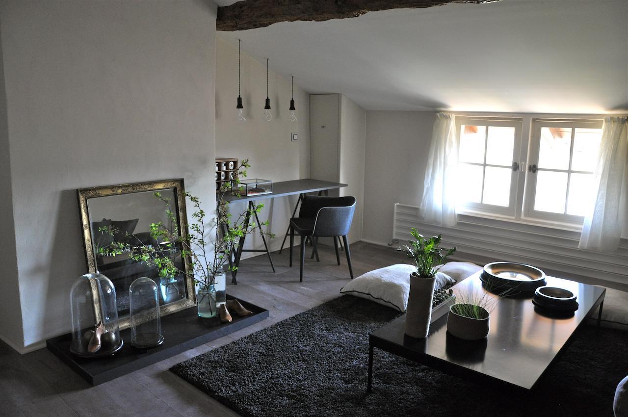 Monte Arena Bed & Breakfast Montaren-et-Saint-Mediers Ruang foto